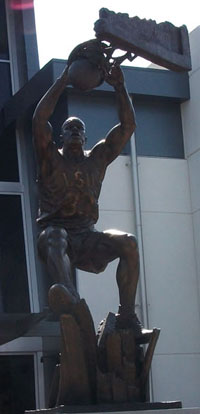 Shaquille O'Neal Statue at LSU Fall 2011